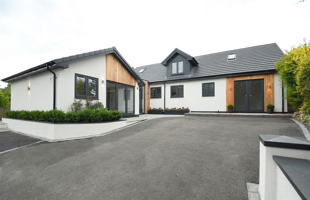 No Chain  The Orchard Detached Village Home £650,000