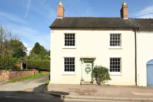 Harley Farmhouse Uttoxeter Road,  Abbots Bromley