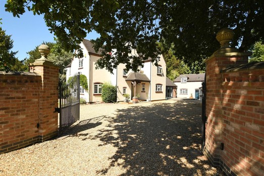 Wychtree Manor Park,  Kings Bromley