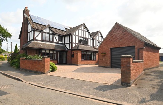 Woodstock 9 Vicarage Walk,  Rosliston