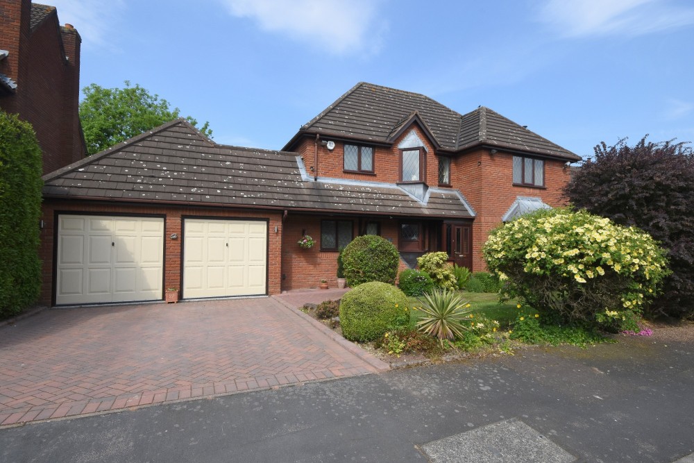 ***Price Revised in Hammerwich to £575,000***