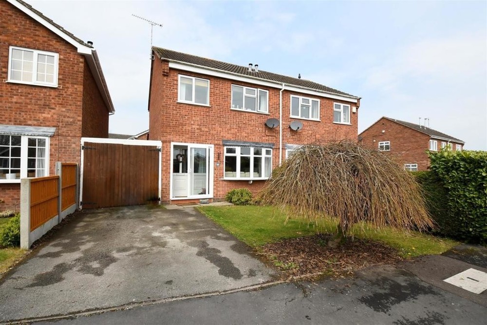 **FEATURE PROPERTY** 91 Park Road, Barton under Needwood