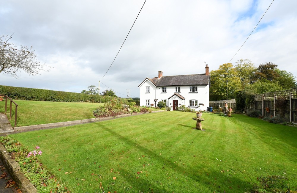 **NEW TO THE MARKET** A detached country cottage with panoramic views and superb potential!