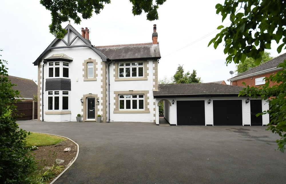 ***NEW INSTRUCTION*** Oakdene, 144 Bitham Lane, Stretton