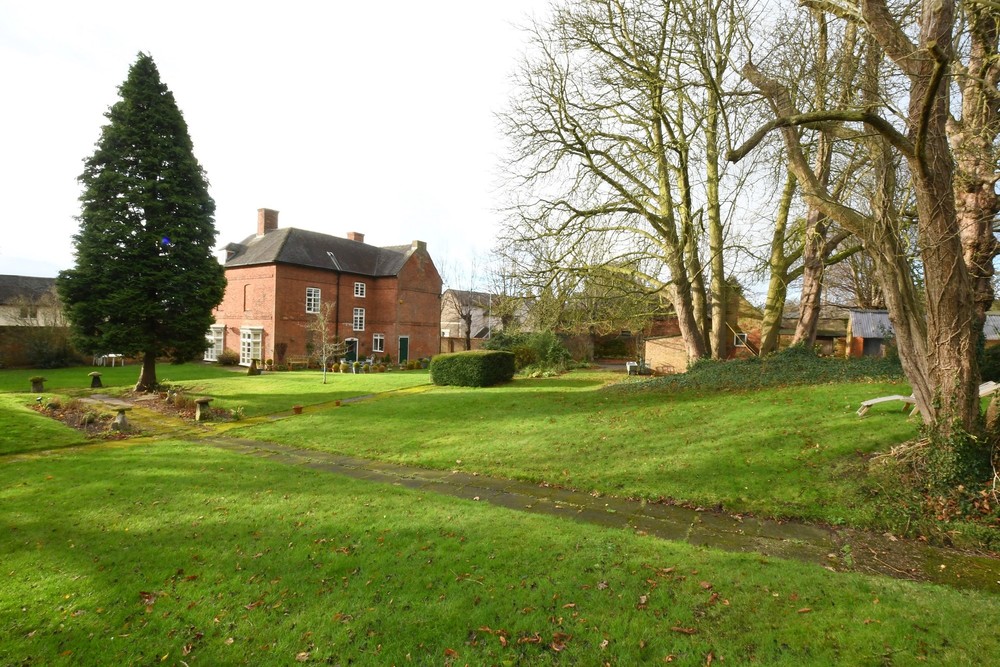 Radhurst Grange, Barton Under Needwood