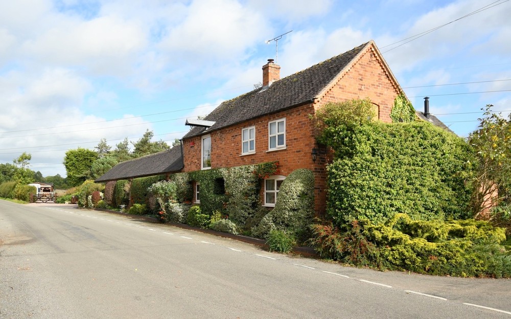 Cross Roads Farm, Hoarcross