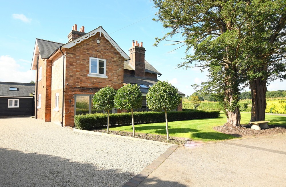 Exquisite Detached Victorian Villa Hall Farm Rolleston on Dove  £995,000