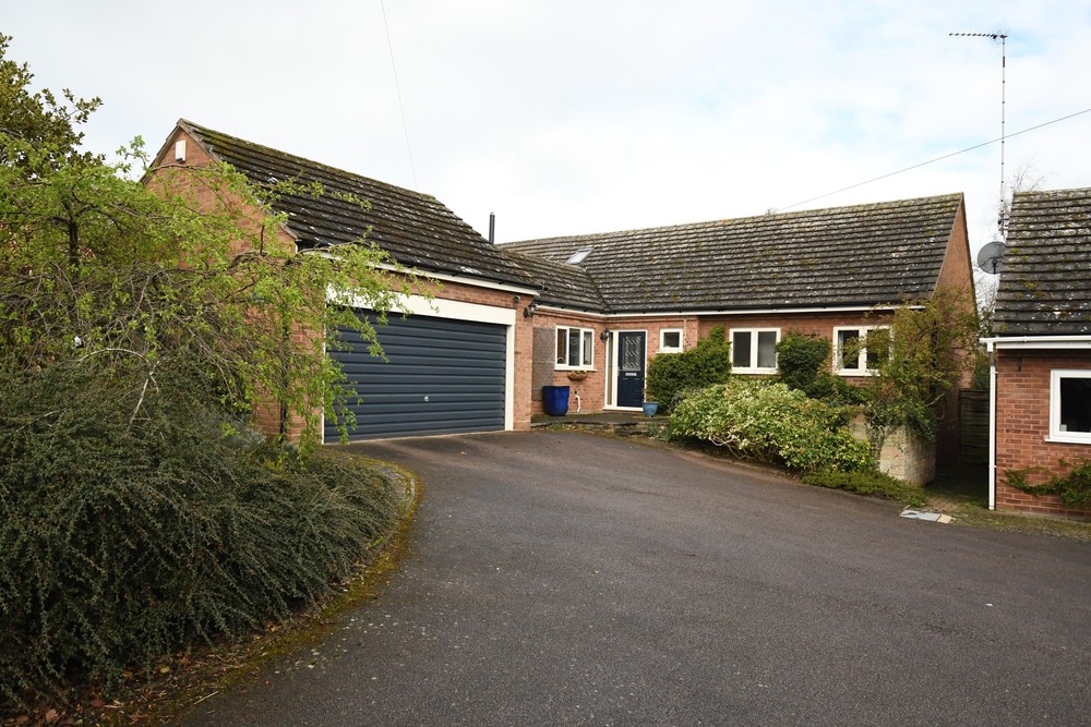 FOR SALE Ger-y-Nant Tranquil Setting with Stunning Views  Harlaston £585,000
