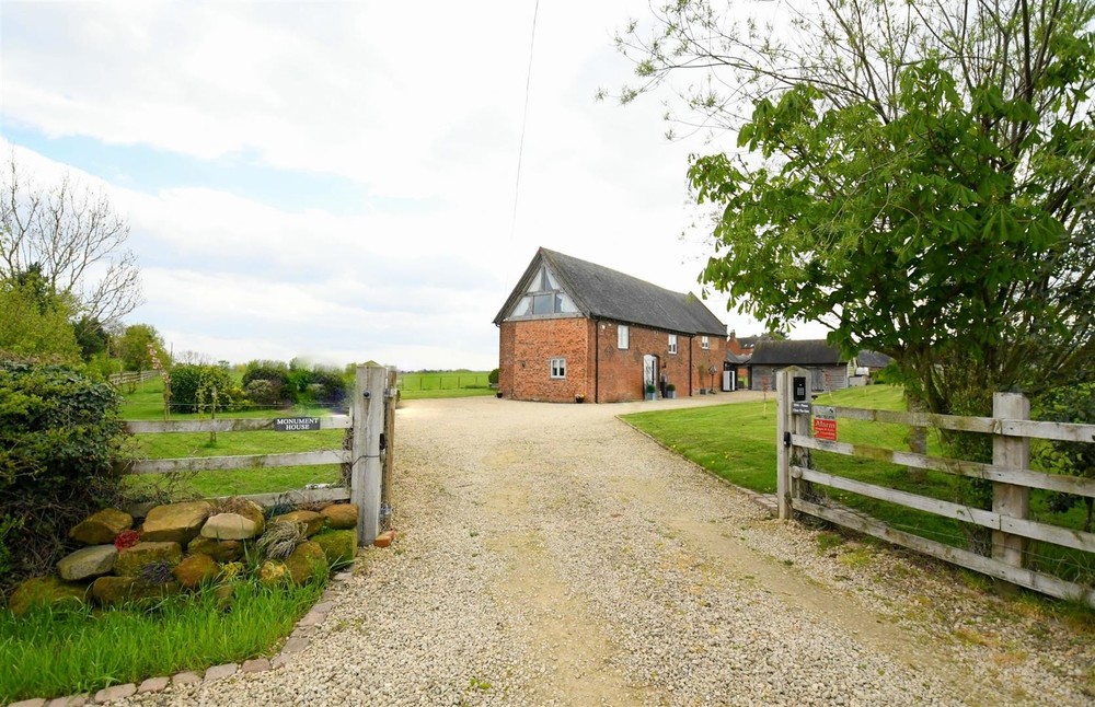 Detached Character Barn Conversion - Monument House -