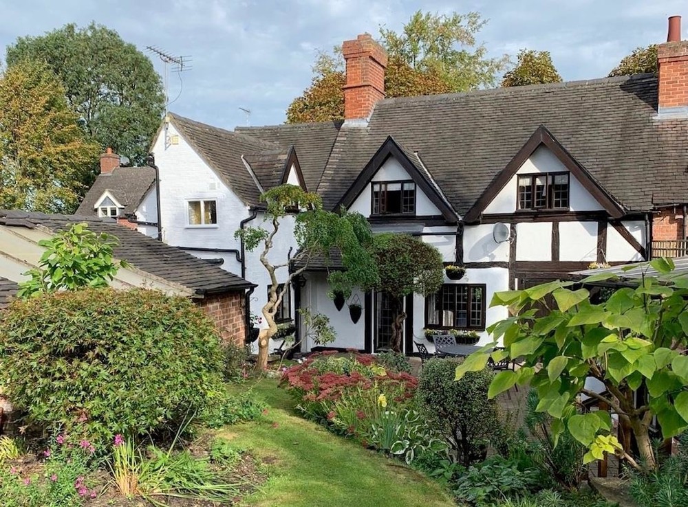 Charming Character Cottage with No Upward Chain