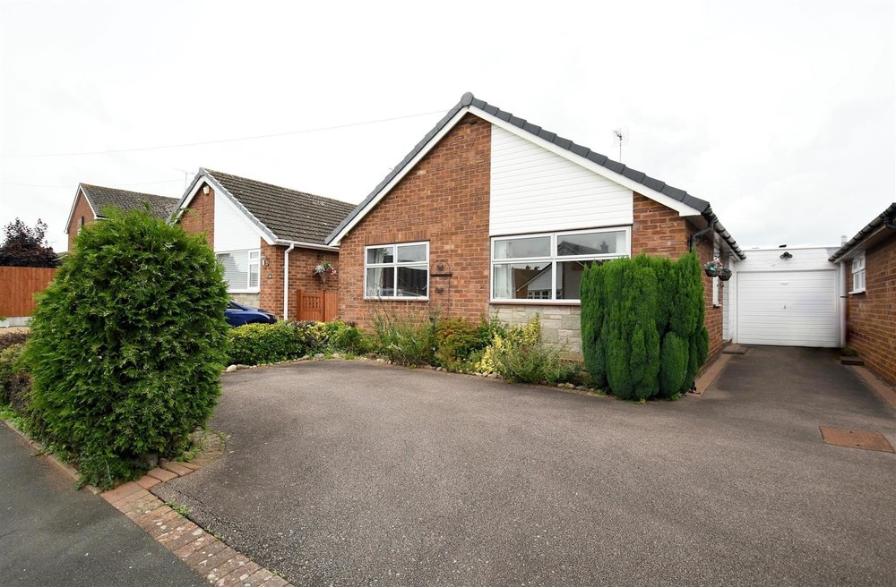 Detached Bungalow in Popular Village Alwyn Road £300,000
