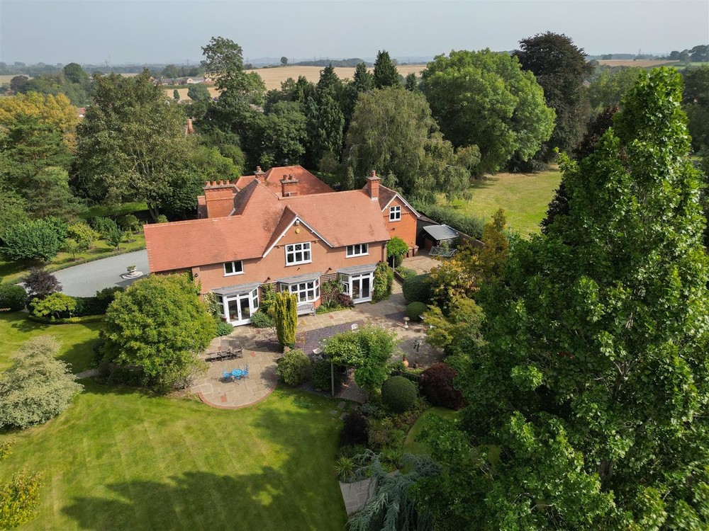 Elegant Edwardian Family Residence Hill Croft