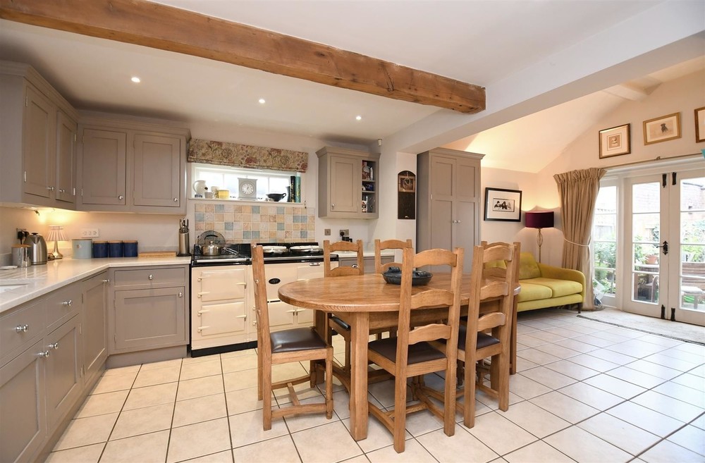 No Chain - Secluded & Tranquil Countryside Setting - Offley House