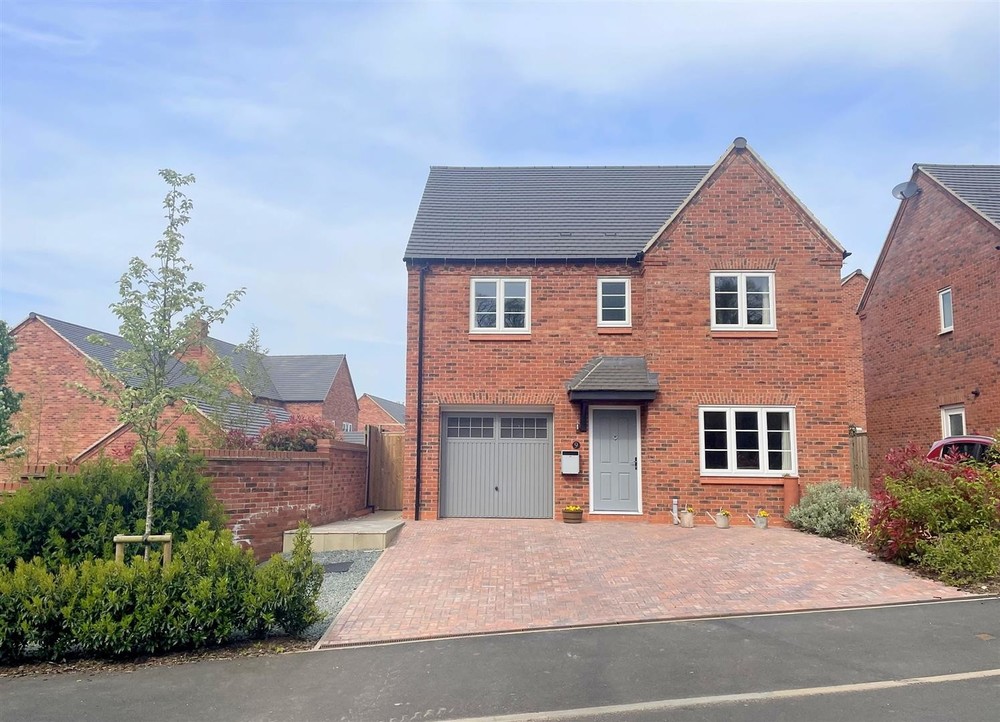 Tithe Barn - Contemporary Open Plan Living