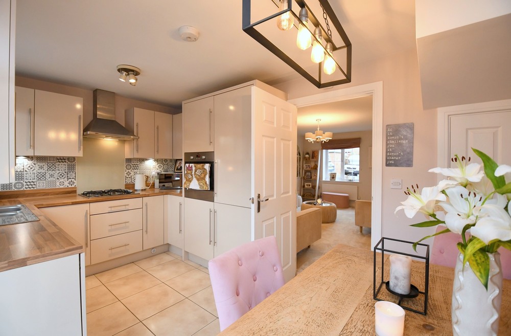New Price!! On this Beautifully presented Semi Detached Home, Set on the desirable Barton Manor off Efflinch Lane.