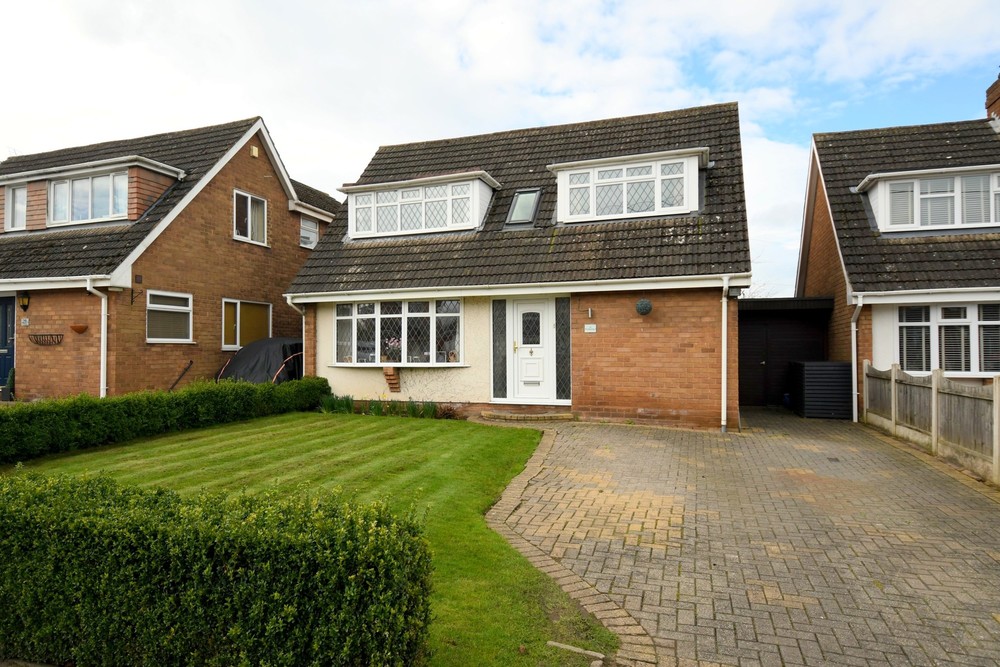 SOLD IN 3 DAYS....  This Beautifully presented family Home enjoying a peaceful setting on the outskirts of Old Fradley village . Long Lane Fradley £495,000