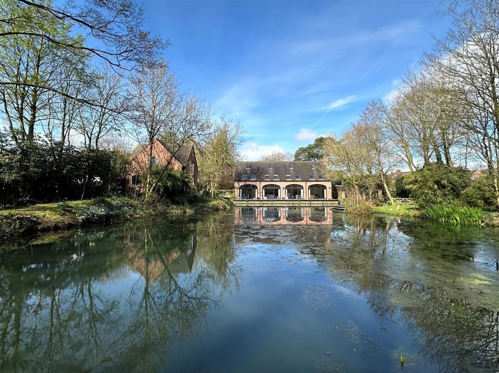 Introducing Waterside: Your Dream Home in Abbots Bromley!