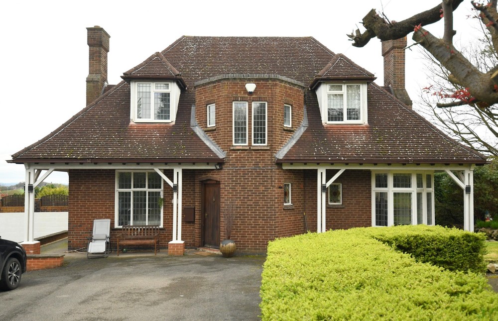 The Herb Garden: A 1920s Detached Home in Winshill New Price: £730,000