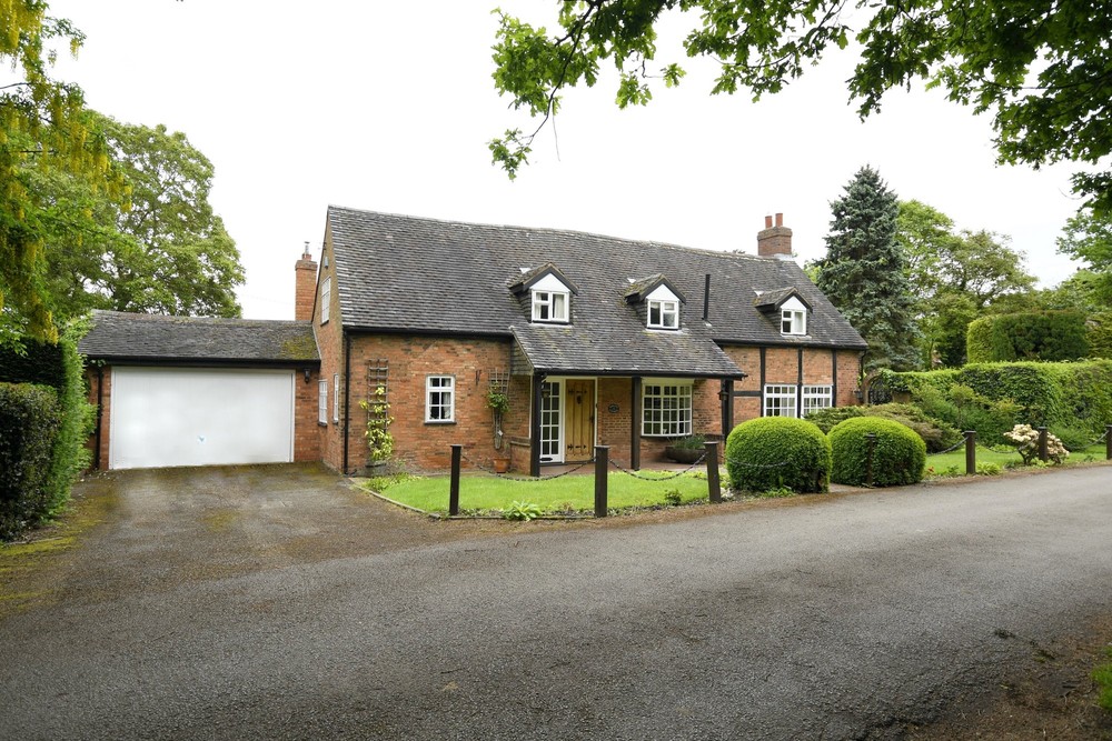 New to the Market: Pimlico Cottage in Elford Price: £650,000