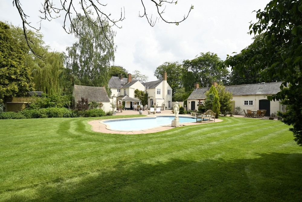 The Charter House  Appleby Magna £1,500,000