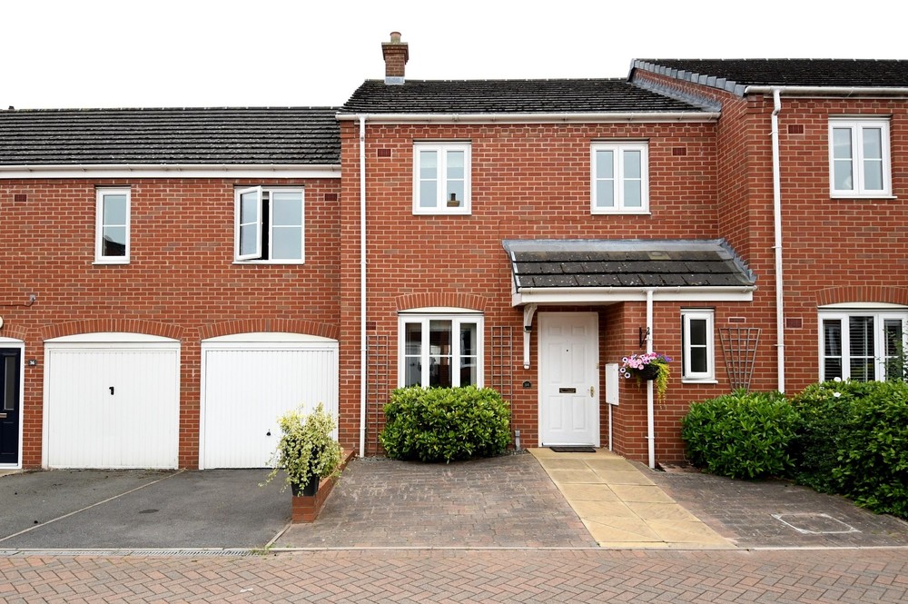 For Sale: Sanders Way, Lichfield - £315,000 - New Price