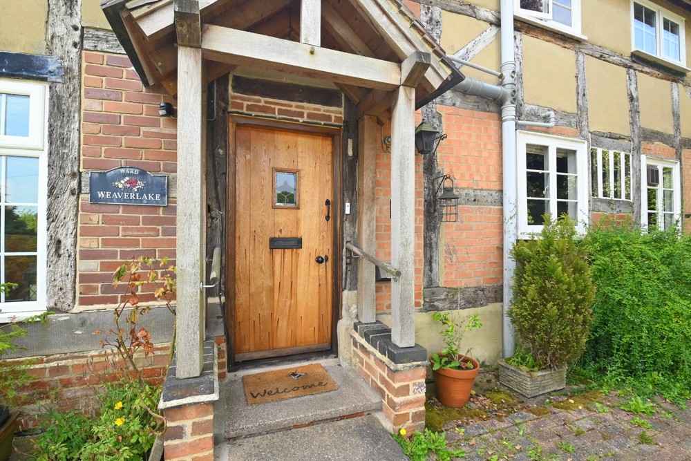 New Price Alert – £500,000 O.I.E.O!    Weaverlake