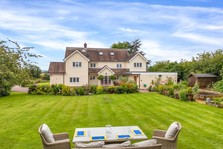 New Price – Florins, Hoar Cross £1,150,000 | NO UPWARD CHAIN