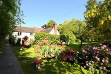 Fullbrook Cottage, Barton under Needwood – £995,000